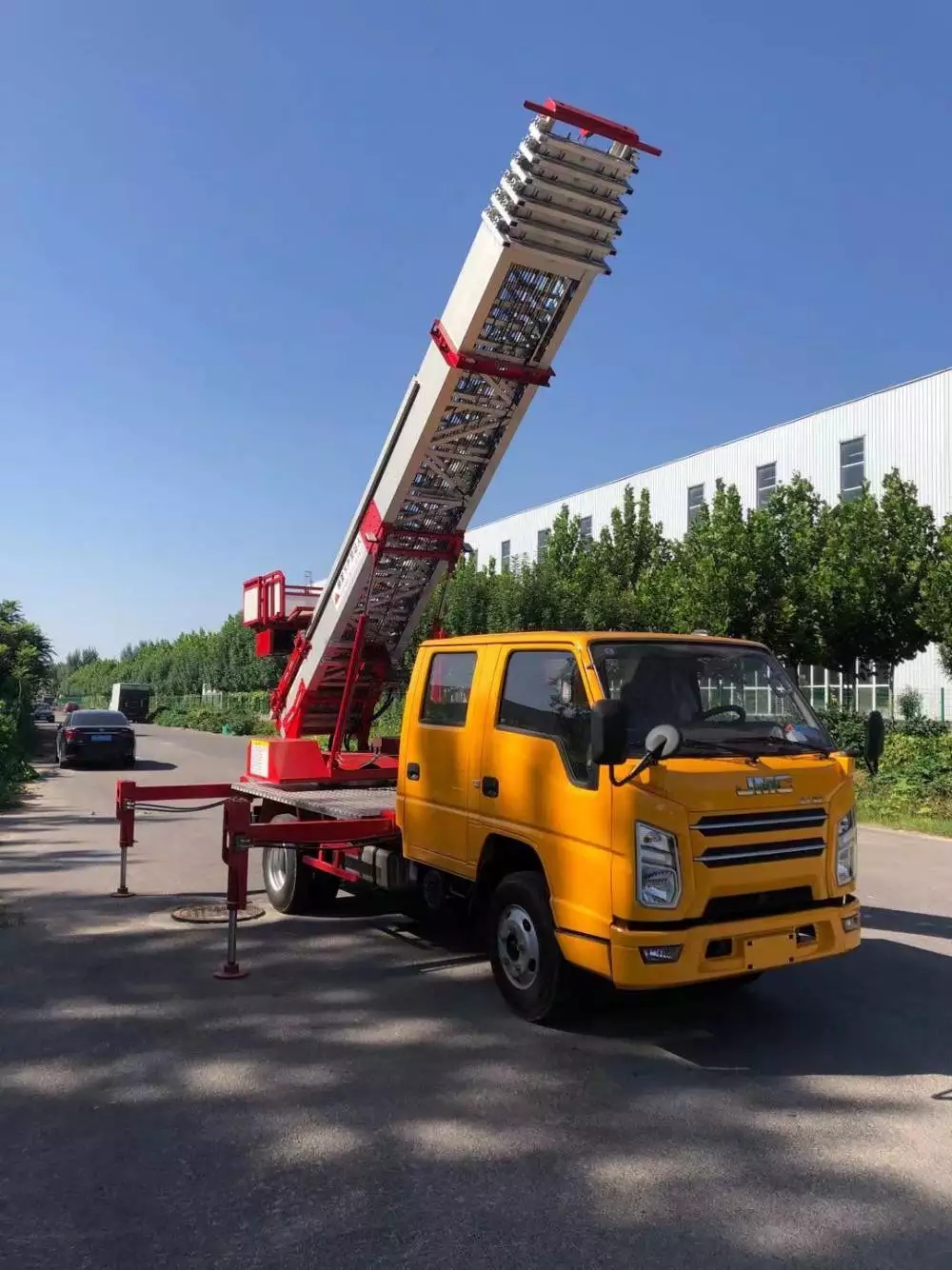 元门乡附近的云梯车出租服务：轻松解决高空作业需求